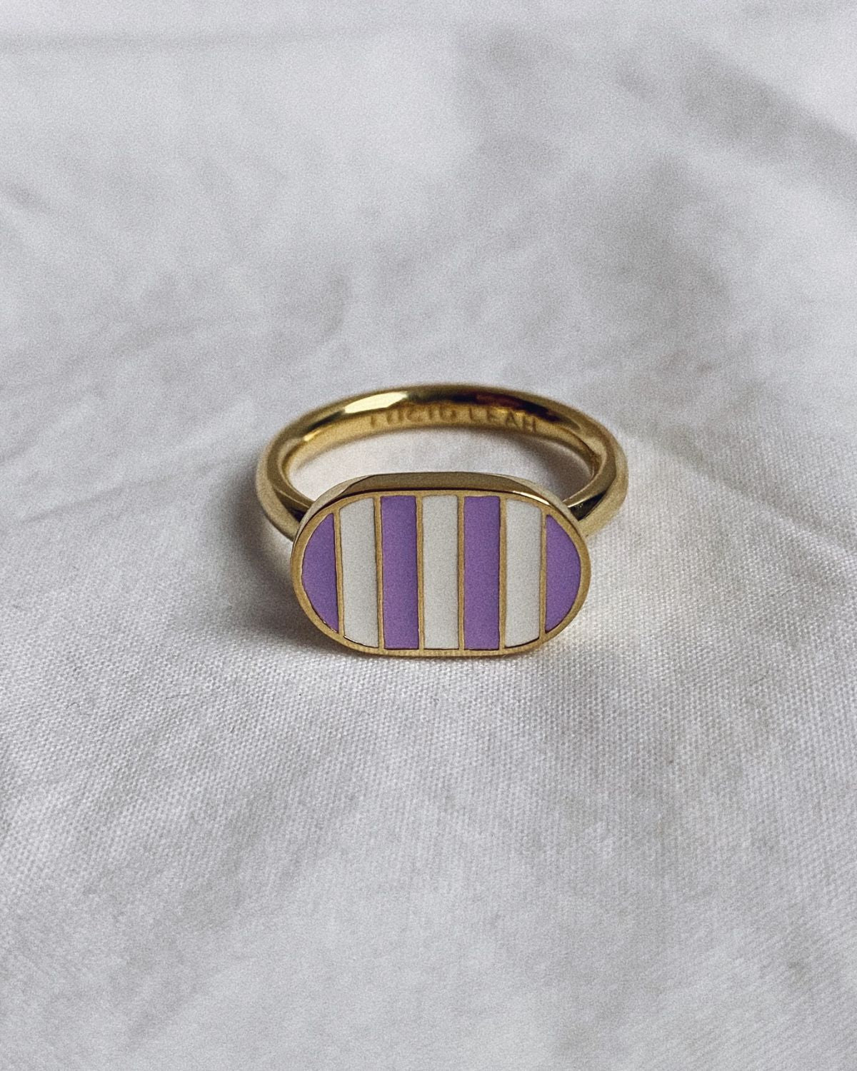 Busy bee ring - gold vermeil