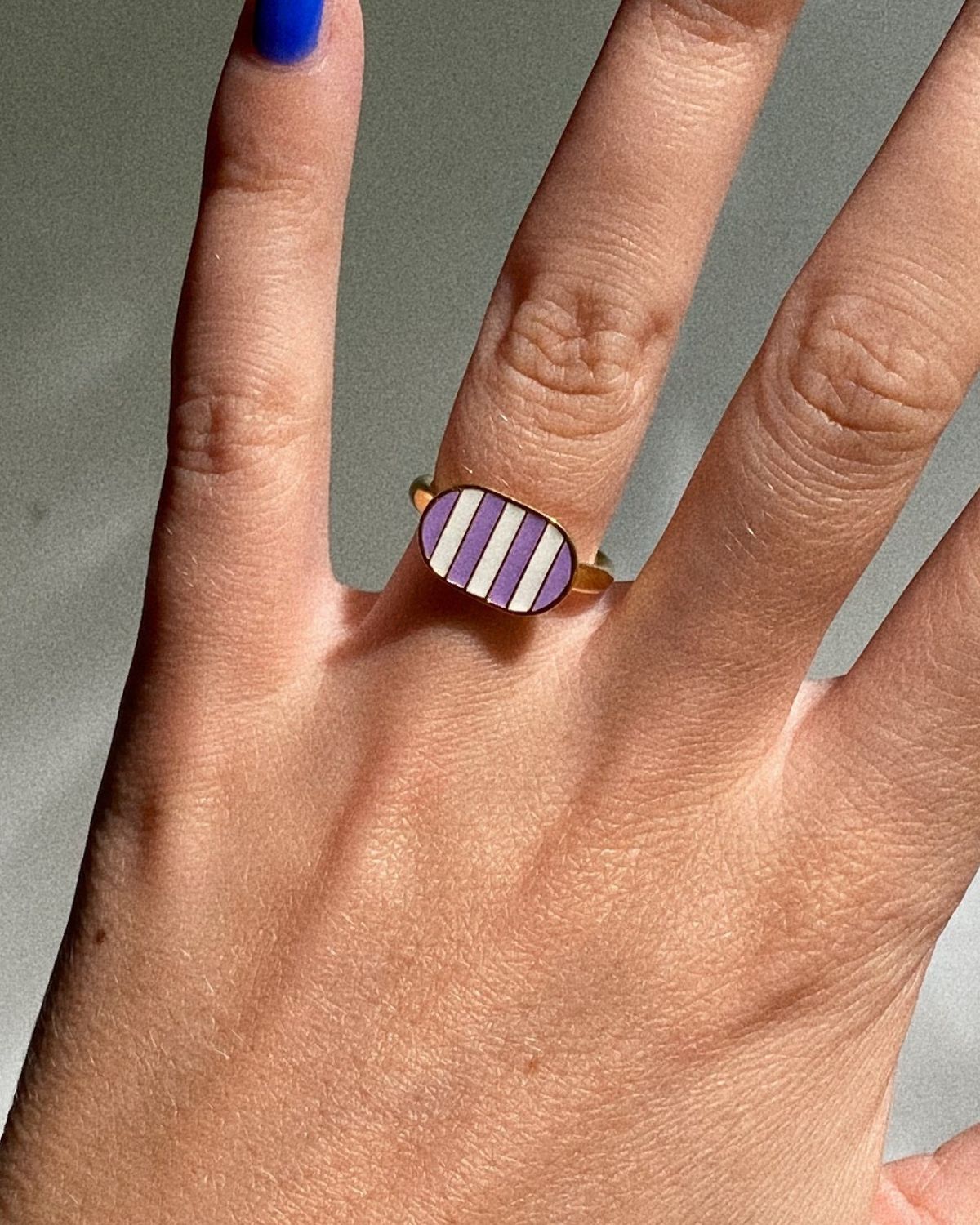 Busy bee ring - gold vermeil